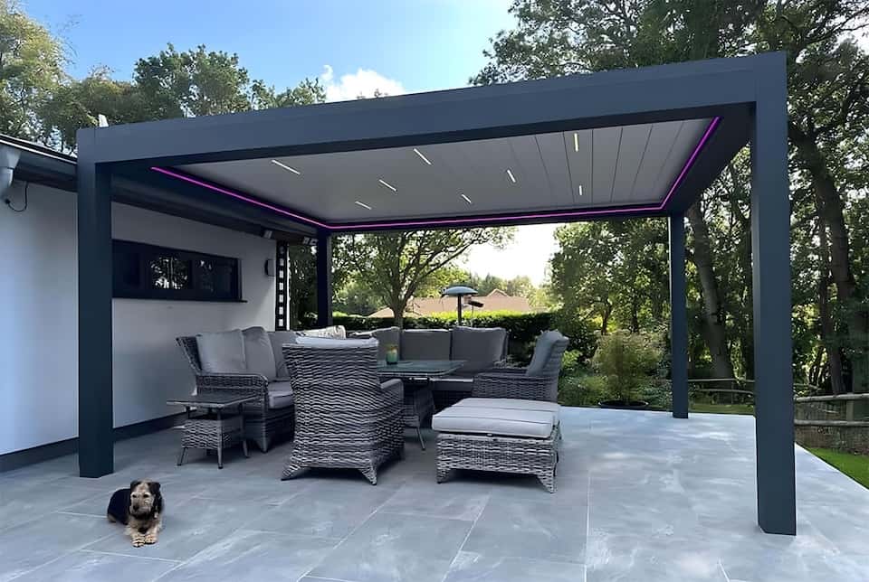 Louvered Pergola Roof